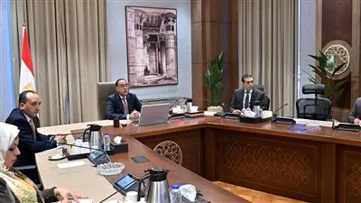 رئيس الوزراء يشهد إطلاق المرحلة الأولى للمنصة الإلكترونية لمنظومة الرخصة الذهبية