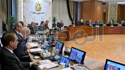 رئيس الوزراء: إغلاق المباني القديمة للوزارات لحين الانتهاء من خطط إعادة استغلالها 