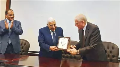 رئيس المصرف المتحد يكرم الفائزين بالمسابقة السنوية للقرآن الكريم بجنوب سيناء