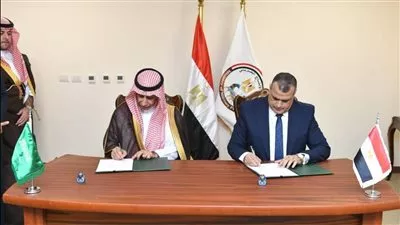 وزير الإنتاج الحربي يوقع مذكرة تفاهم مع الهيئة العامة للصناعات العسكرية السعودية