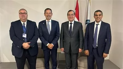 خلال COP28.. وزير البترول يعقد عددا من اللقاءات الثنائية لدعم جهود التحول الطاقي 
