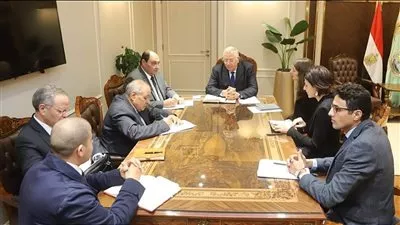 وزير الزراعة يبحث تعزيز التعاون المشترك مع الوكالة الفرنسية للتنمية 