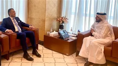 وزير السياحة يستعرض خطة زيادة الاستثمارات الفندقية في مصر أمام رجال الأعمال القطريين 