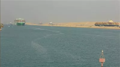 رئيس قناة السويس: حركة الملاحة منتظمة ومتابعة مستمرة لتأثير التوترات بالبحر الأحمر
