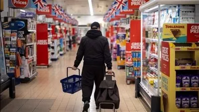 تراجع معدل التضخم السنوي في بريطانيا لأدنى مستوياته منذ سبتمبر 2021