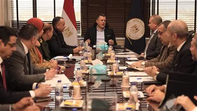 وزير السياحة يبحث إطلاق منتج ثقافي جديد لزيادة الحركة الوافدة إلى القاهرة 