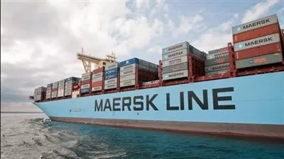 «ميرسك» للشحن تعلق مرور سفنها في البحر الأحمر لمدة 48 ساعة