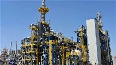 «دراجون أويل» الإماراتية تعلن بدء إنتاج الزيت الخام من حقل الوصل بخليج السويس