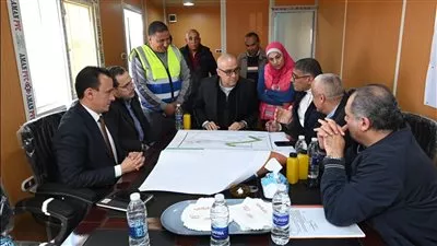 وزير الإسكان يتابع موقف طلبات تقنين أوضاع الأراضي بمنطقة الحزام الأخضر 