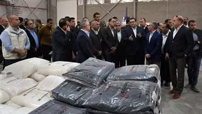 رئيس الوزراء يتفقد مصنع «هيما فوم» لتصنيع البلاستيك بالمنطقة الاقتصادية لقناة السويس