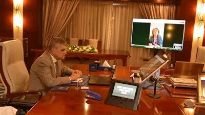 رئيس هيئة قناة السويس يتابع تطورات الأوضاع في البحر الأحمر  مع مجموعة «CMA CGM» 