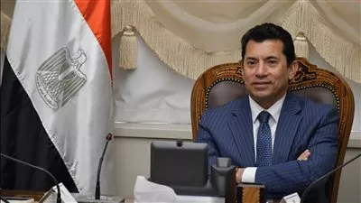 وزير الشباب يكرم طلاب جامعة كفر الشيخ بعد حصولهم على كأس العالم للابتكارات 