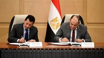 تعاون وزاري لتأسيس غرفة لصناعات الرياضة وتوفير فرص للشباب بالمجمعات الصناعية