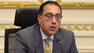 رئيس الوزراء: زيادة مشاركة الطاقة النظيفة بشبكة الكهرباء لـ42% بحلول 2030 