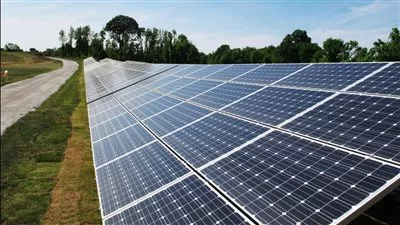 «أكوا باور» السعودية تبدأ تشغيل محطة طاقة شمسية في مصر خلال أسابيع