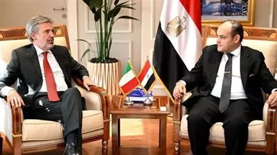 وزير التجارة والصناعة يبحث تعزيز التعاون الاقتصادي بين مصر وإيطاليا