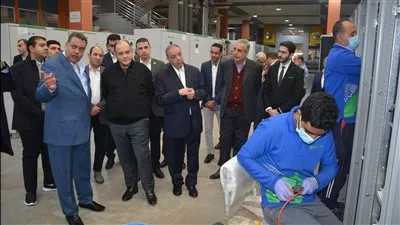 وزير الصناعة: حريصون على زيادة التنسيق مع المكاتب التجارية بالخارج للنهوض بالصادرات المصرية