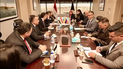 وزير السياحة يبحث إمكانية تسيير خط طيران مباشر بين كاراكاس بفنزويلا والقاهرة