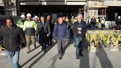 وزير النقل يتابع معدلات تنفيذ الخط الأول من شبكة القطار الكهربائي السريع