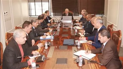 وزير الزراعة يتابع اجراءات التوسع في تقديم الخدمات الإلكترونية للمزارعين