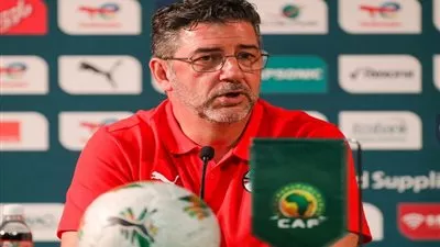 اتحاد الكرة يوجه الشكر للمدرب البرتغالي روي فيتوريا وجهازه المعاون