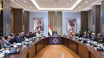  رئيس الوزراء يوجه بإعادة النظر في نطاقات الارتفاعات للمباني الفندقية