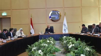 وزير النقل يتابع مع «سيمنز موبيليتي» تقدم أعمال تنفيذ القطار الكهربائي السريع