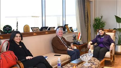 وزيرة الهجرة تبحث مع الغرف التجارية الكندية بالقاهرة الترويج للاستثمار في مصر