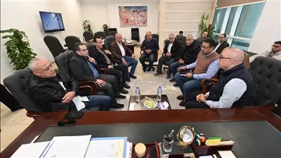 «الجزار» يستعرض الجداول الزمنية للانتهاء من مشروعات مدينة العلمين الجديدة