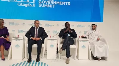 وزير الاتصالات يبحث الخطط الاستثمارية لشركة جوجل فى مصر