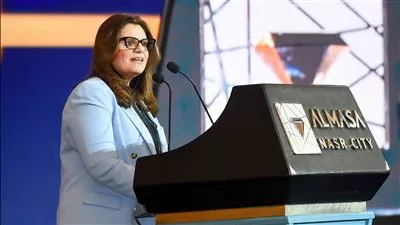 وزيرة الهجرة: طرح مسارات بديلة لزيادة التحويلات الدولارية من المصريين بالخارج