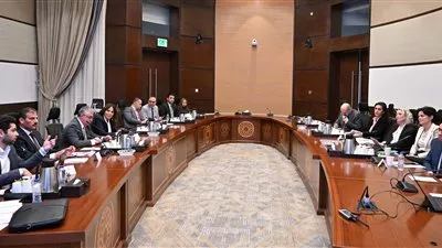 الحكومة تبحث فرص التعاون مع الاتحاد الأوروبي بمجال الهيدروجين الأخضر