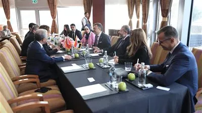 وزير السياحة يبحث زيادة الحركة السياحية البينية بين مصر والمغرب 