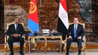 الرئيس السيسي يبحث مع نظيره الإريتري دعم التعاون المشترك بمختلف المجالات 