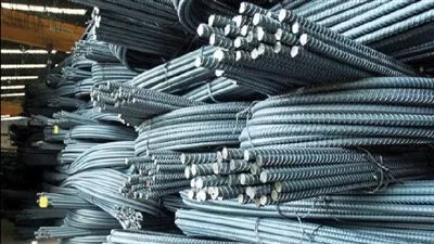 شعبة المستوردين: 14 ألف جنيه تراجعًا في أسعار الحديد 