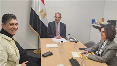 وزير الاتصالات يبحث تعزيز التعاون مع مجموعة فوداكوم وشركة زد تى إي   