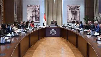رئيس الوزراء يبحث مع البنك الأوروبي لإعادة الإعمار دعم الأنشطة الاقتصادية في مصر