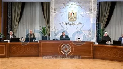 مجلس الوزراء يبدأ اجتماعه الأسبوعي بالعاصمة الإدارية الجديدة