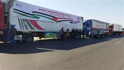 وزارة التموين تطلق القافلة الرابعة من المساعدات الإنسانية لأهالي قطاع غزة 