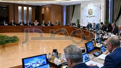 مجلس الوزراء يوافق على تعديل الحد الأدنى لأجور العاملين بالدولة 