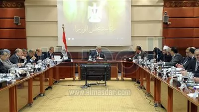 الحكومة توافق على زيادة فئات نولون القمح  بنسبة 25% 