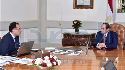 السيسي يستعرض الموقف التنفيذي لمشروعات المياه والصرف والإسكان الاجتماعي