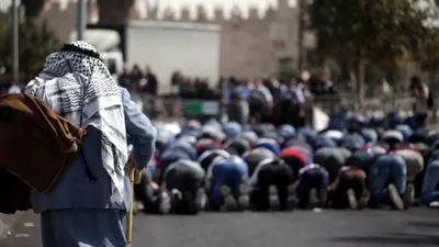 إسرائيل تسمح للفلسطينيين فوق سنّ الـ 40 عامًا بدخول القدس خلال رمضان