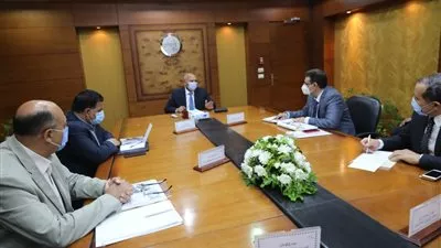 وزير النقل: 46,8 مليار جنيه تكلفة تطوير نظم إشارات خطوط السكة الحديد