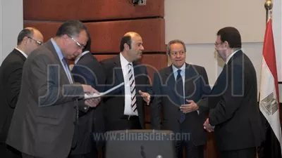 الهيئة الهندسية بالقوات المسلحة تعرض الموقف التنفيذي للمشروع القومى للطرق