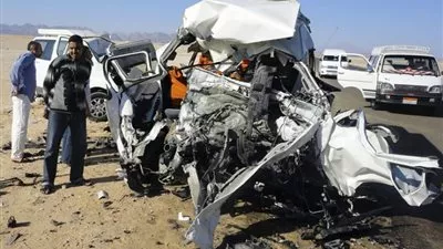 مقتل 10 أشخاص وإصابة 8 فى حادث تصادم على الطريق الصحراوي بالبحيرة