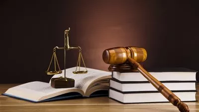 محكمة إيرانية تقضي بإعدام ملياردير على خلفية تهم فساد