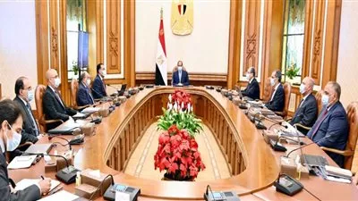 السيسى يبحث خطة نقل الوزارات وأجهزة ومؤسسات الدولة للعاصمة الإدارية