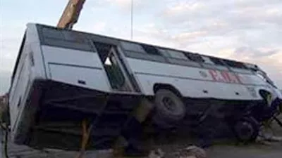 مصرع 22 عاملا على الأقل في انقلاب أتوبيس بترعة المريوطية