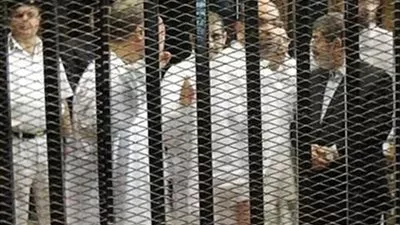 بث مباشر..لجلسة النطق بالحكم على مرسي وآخرين فى 